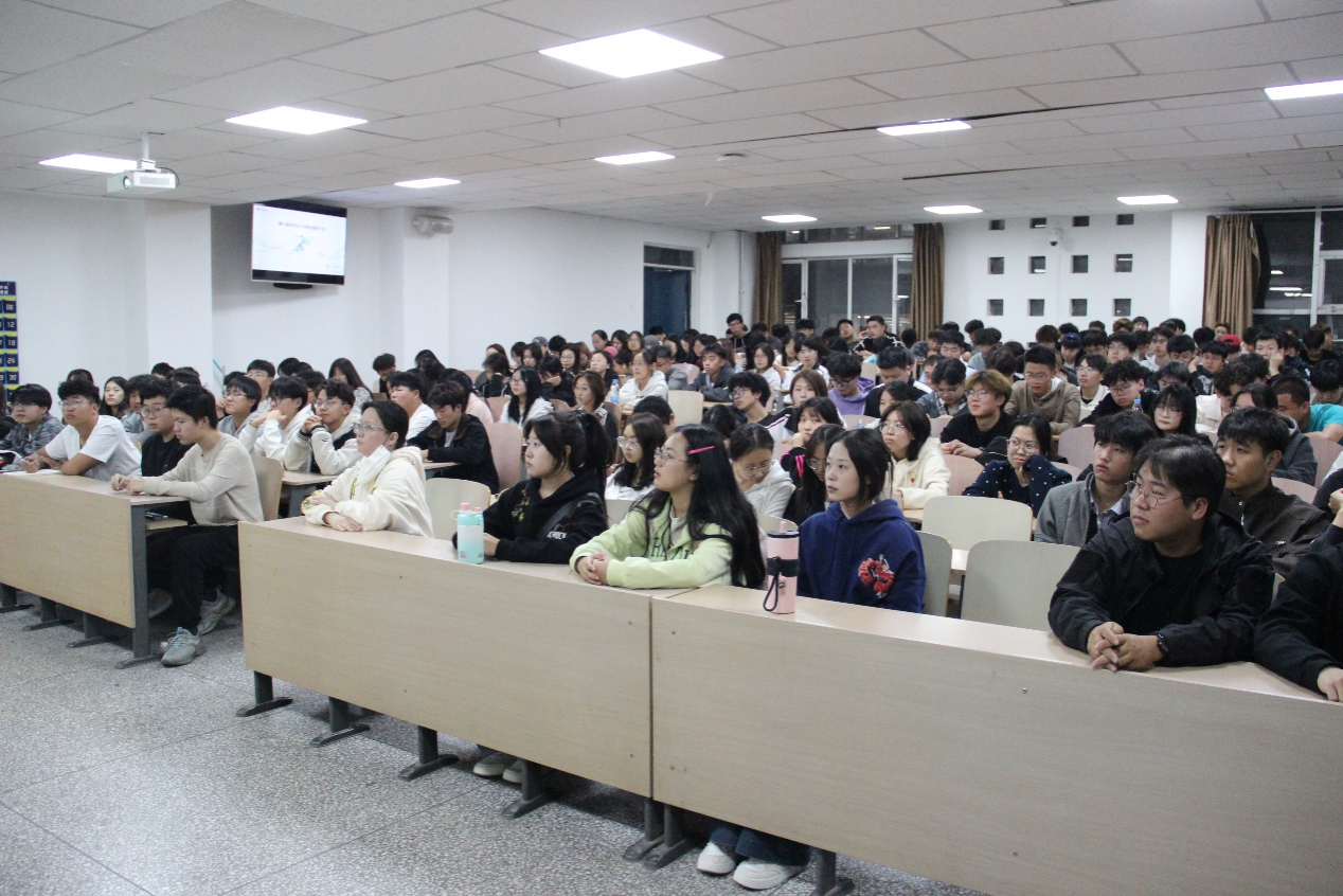 學(xué)院舉行華為 ICT 大賽動員會